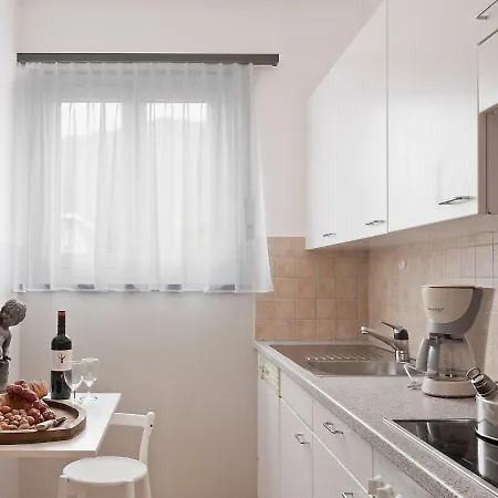 Large Suite.14 Apartment *