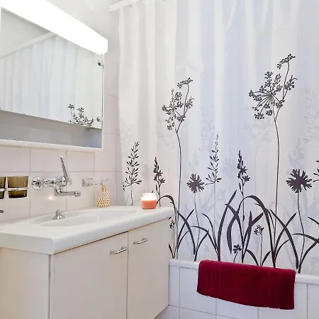 Apartment Large Suite.14