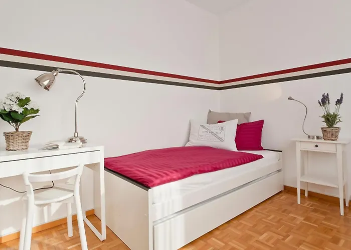 Large Suite-14 By Interhome Daire