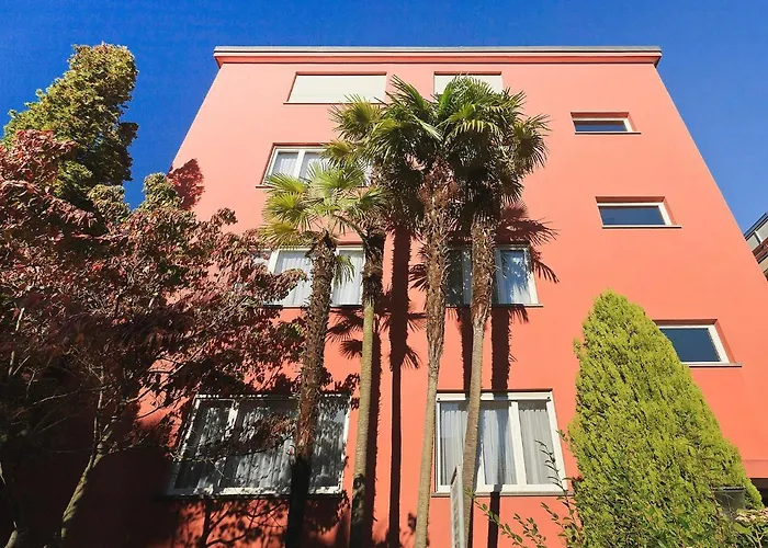 Large Suite.14 Ascona